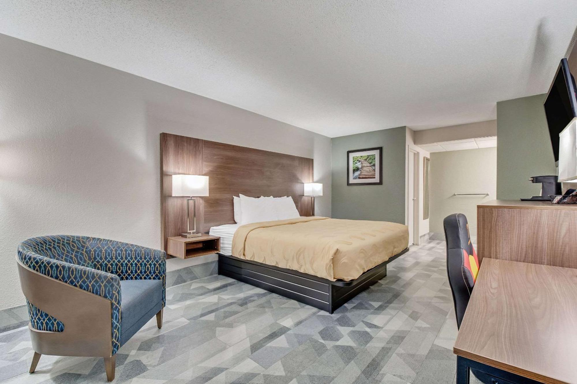 Quality Inn Далтон Екстер'єр фото