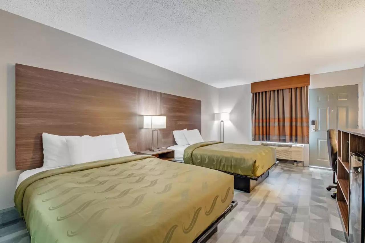 Quality Inn Далтон Екстер'єр фото
